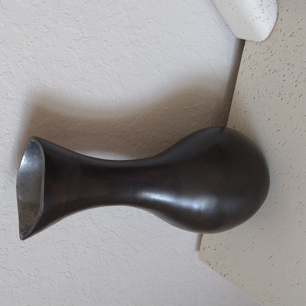 Vase - Picture 16 of 16